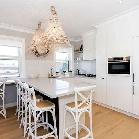 Bondi Breeze-Hosted By:L'Abode Accommodation Sidney Exterior foto